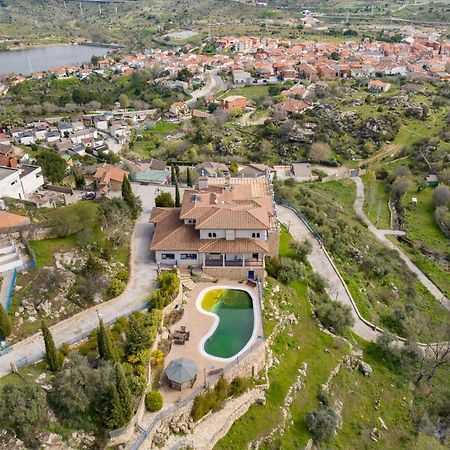 Mansion Con Jacuzzi A 40 Grados, Gran Piscina Y Padel Villa El Tiemblo Buitenkant foto
