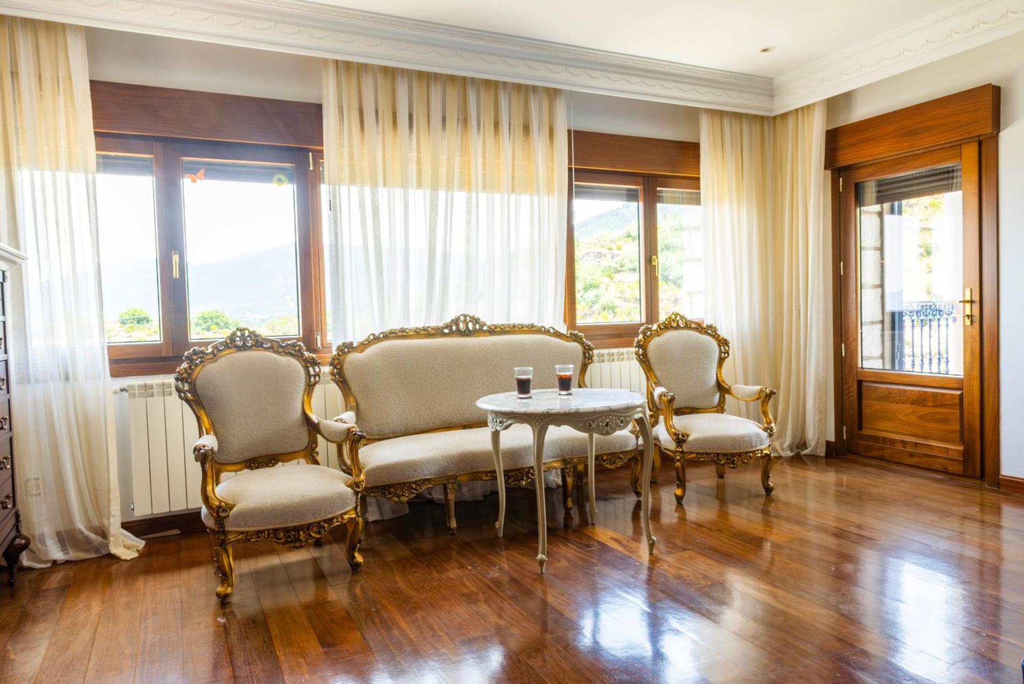 Mansion Con Jacuzzi A 40 Grados, Gran Piscina Y Padel Villa El Tiemblo Buitenkant foto
