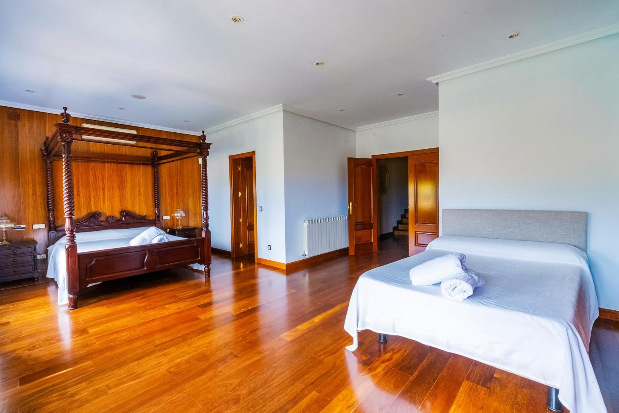 Mansion Con Jacuzzi A 40 Grados, Gran Piscina Y Padel Villa El Tiemblo Buitenkant foto
