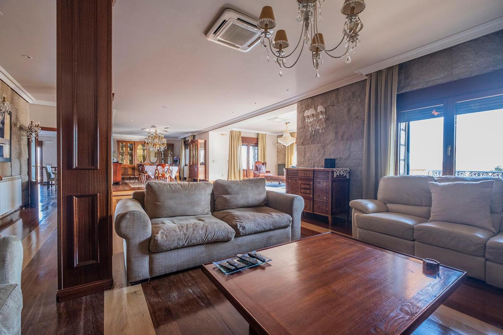 Mansion Con Jacuzzi A 40 Grados, Gran Piscina Y Padel Villa El Tiemblo Buitenkant foto